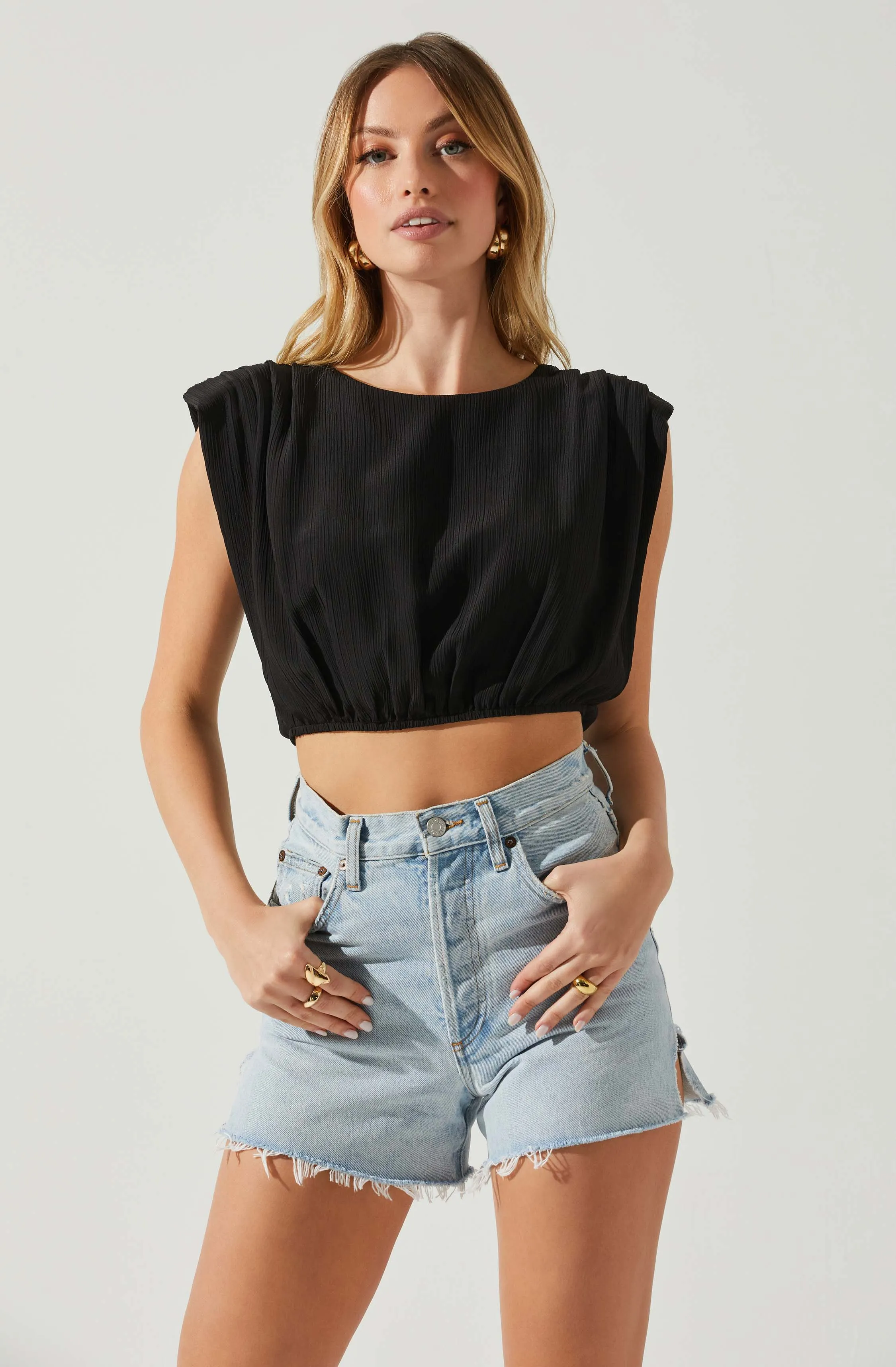 Cropped Plisse Balloon Hem Top